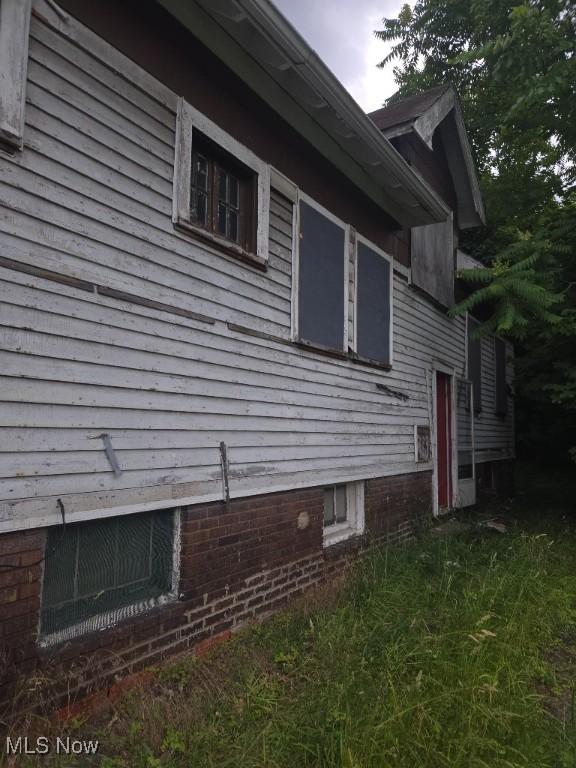 11114 Willowmere Ave, Cleveland, OH 44108 - photo 3