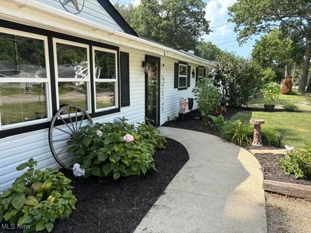 678 Highbridge Rd, Vermilion, OH 44089 - photo 3