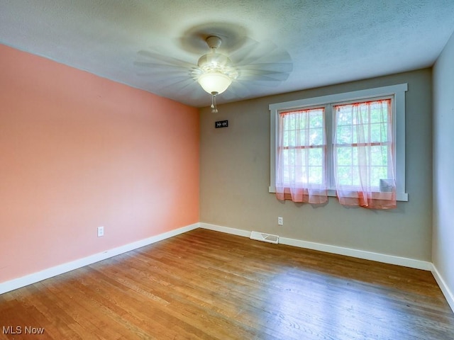 373 Windsor Dr, Elyria, OH 44035 - photo 19