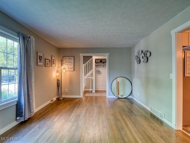 373 Windsor Dr, Elyria, OH 44035 - photo 6