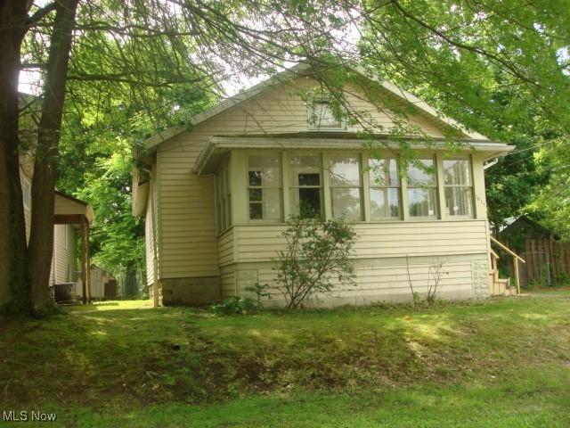 1817 12th St SE, Massillon, OH 44646 - photo 1