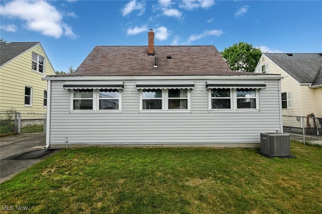 1636 Redwood Ave, Akron, OH 44301 - photo 4