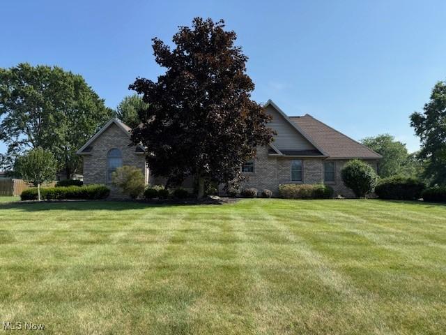 189 Warrenton Dr NW, Warren, OH 44481 - photo 2