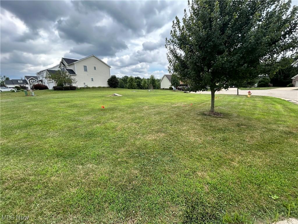 7316 Bentham Cir NW, North Canton, OH 44720 - photo 3