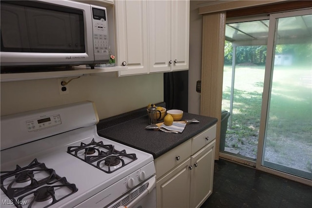 7590 Lake Rd, Madison, OH 44057 - photo 3