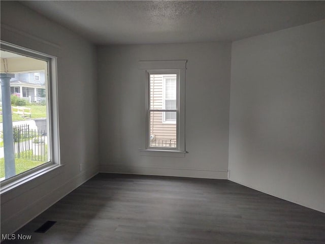 1449 Beatty Ave, Cambridge, OH 43725 - photo 5