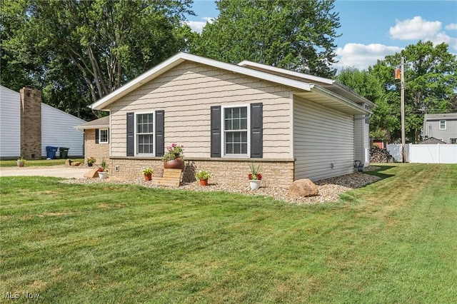 266 Cherry Valley Dr, Amherst, OH 44001 - photo 3