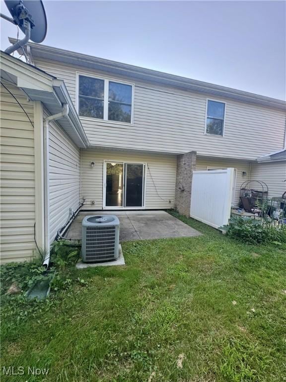 6387 Forest Park Dr, North Ridgeville, OH 44039 - photo 28