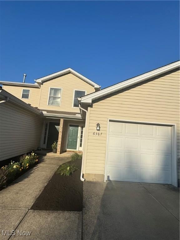 6387 Forest Park Dr, North Ridgeville, OH 44039 - photo 1