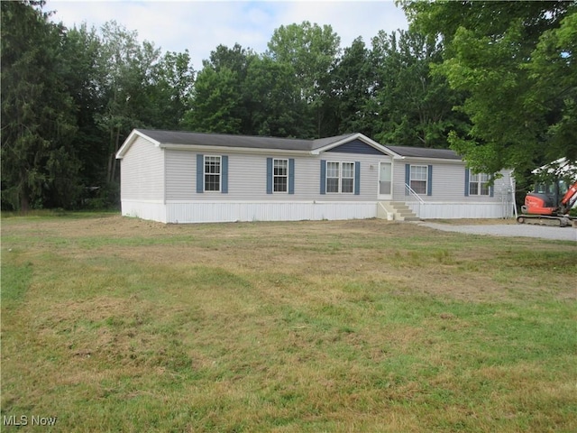 1851 Homestead Dr, Jamestown, PA 16134 - photo 2