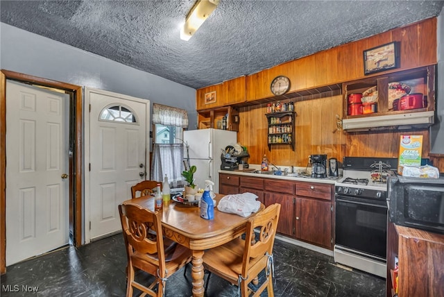 4391 E 86th St, East Cleveland, OH 44105 - photo 8