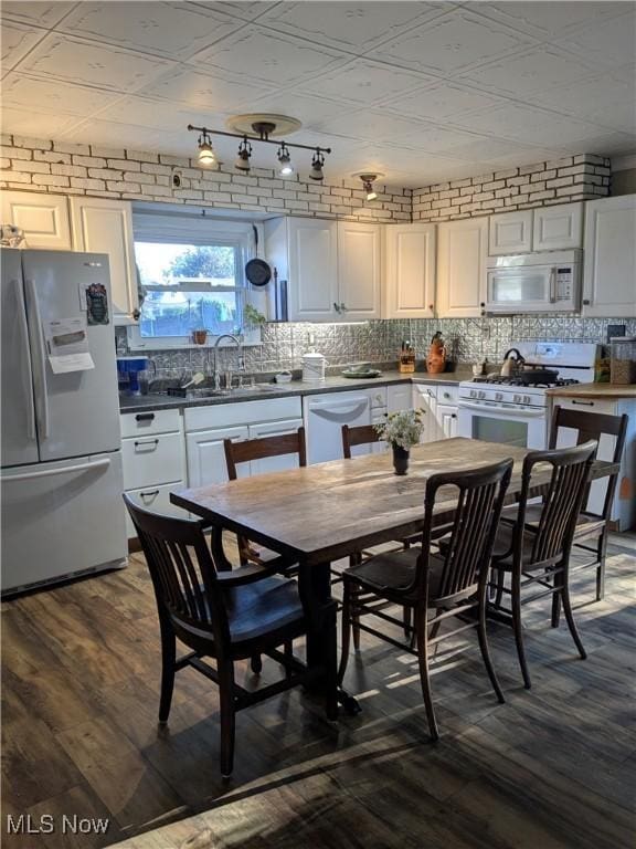 80 Fenton Ave, Mogadore, OH 44260 - photo 13