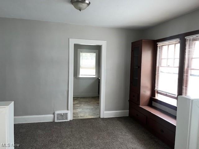 12332 Crest Ave, Garfield Heights, OH 44125 - photo 4