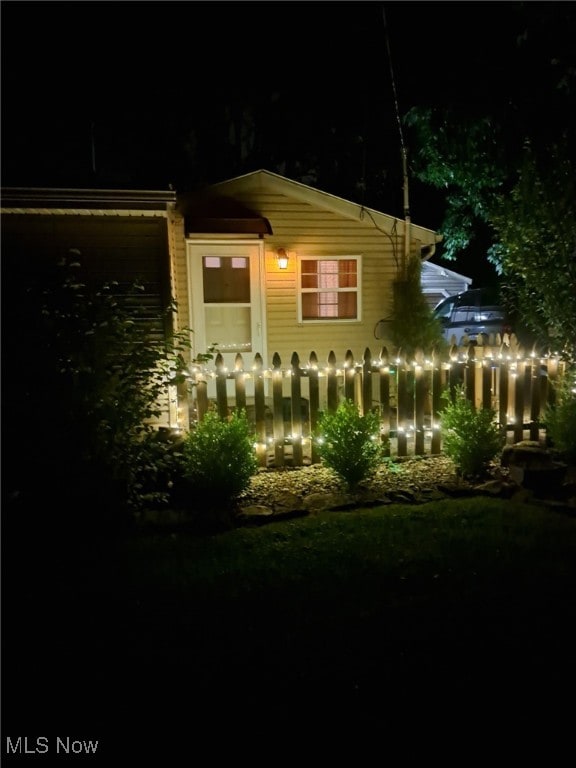 6982 Mcclure Rd, Hubbard, OH 44425 - photo 8