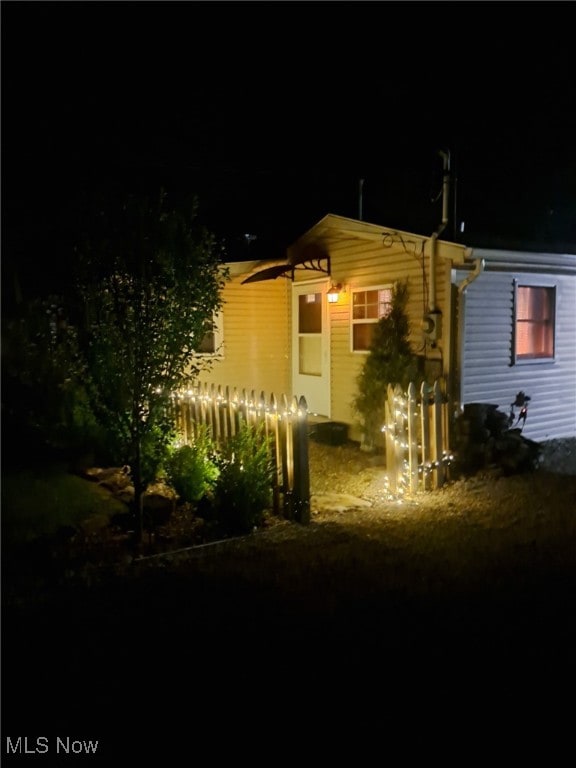 6982 Mcclure Rd, Hubbard, OH 44425 - photo 9