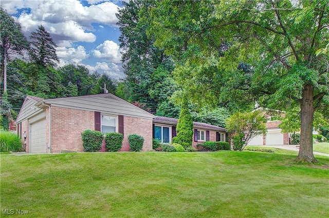 906 Lindy Lane Ave SW, North Canton, OH 44720 - photo 3