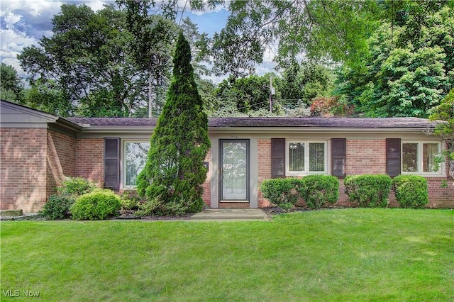 906 Lindy Lane Ave SW, North Canton, OH 44720 - photo 4