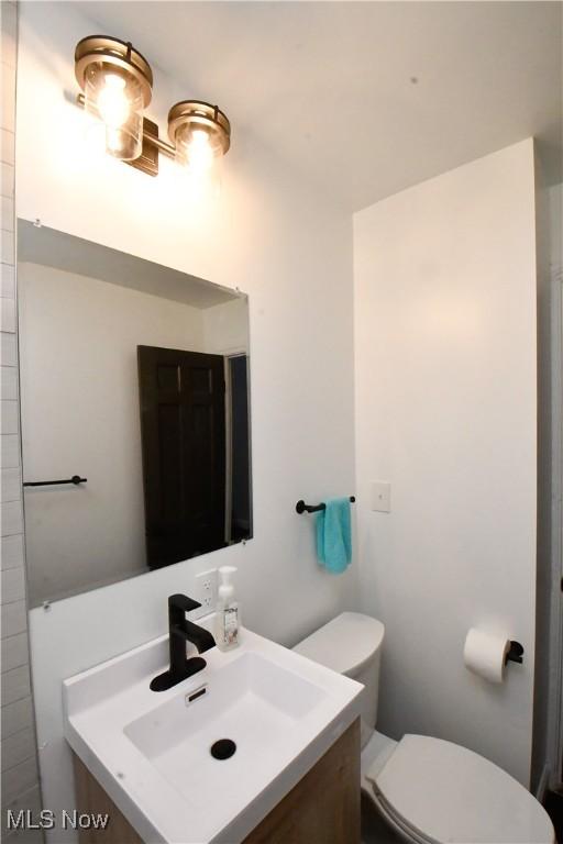 13813 Tyler Ave, Cleveland, OH 44111 - photo 28