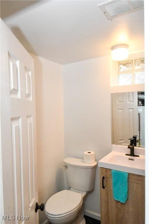 13813 Tyler Ave, Cleveland, OH 44111 - photo 23