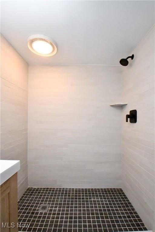 13813 Tyler Ave, Cleveland, OH 44111 - photo 24