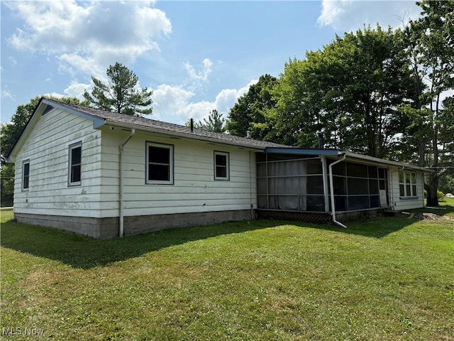8906 Brakeman Rd, Chardon, OH 44024 - photo 9