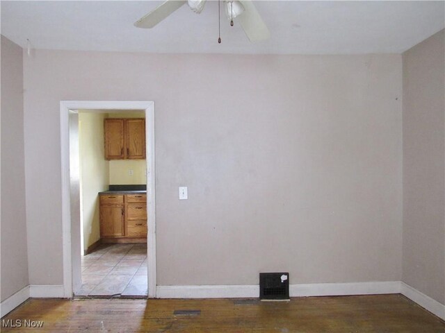 4904 E 85th St, Garfield Heights, OH 44125 - photo 9