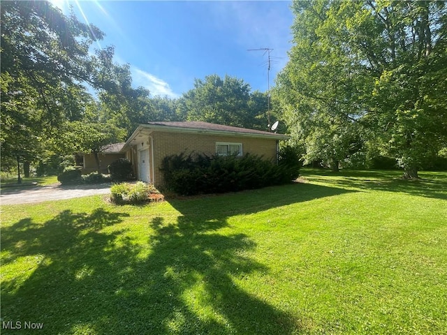 6965 Amy Boyle Rd NE, Brookfield, OH 44403 - photo 2