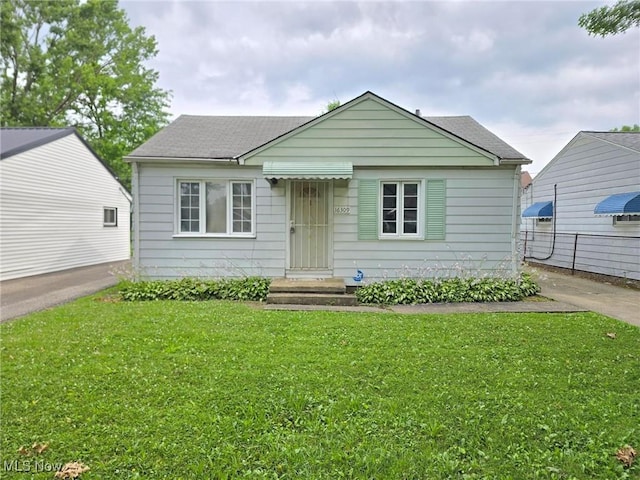 16309 Bryce Ave, Cleveland, OH 44128 - photo 1