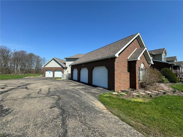 1173 Manchester Ave SW, North Lawrence, OH 44666 - photo 2