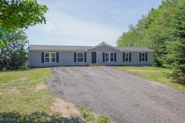 4611 Parks Ave NE, Louisville, OH 44641 - photo 1