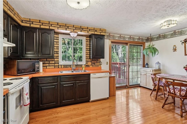 321 Manhattan Pkwy, Painesville, OH 44077 - photo 2