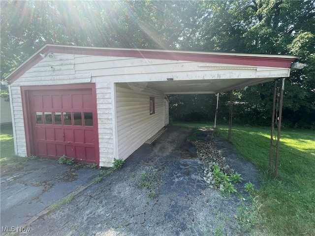 1585 Cascade Dr, Youngstown, OH 44511 - photo 4