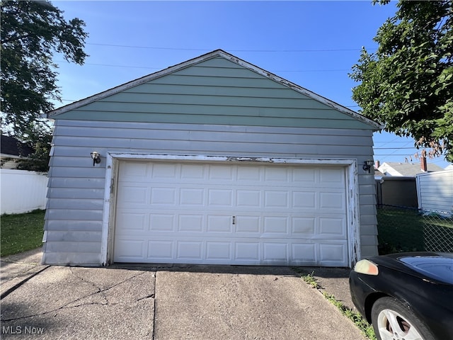 7424 Traymore Ave, Brooklyn, OH 44144 - photo 3