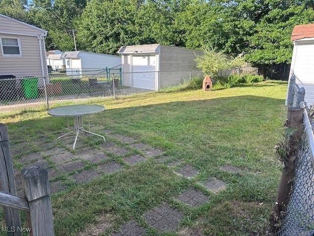 445 E 275th St, Euclid, OH 44132 - photo 24