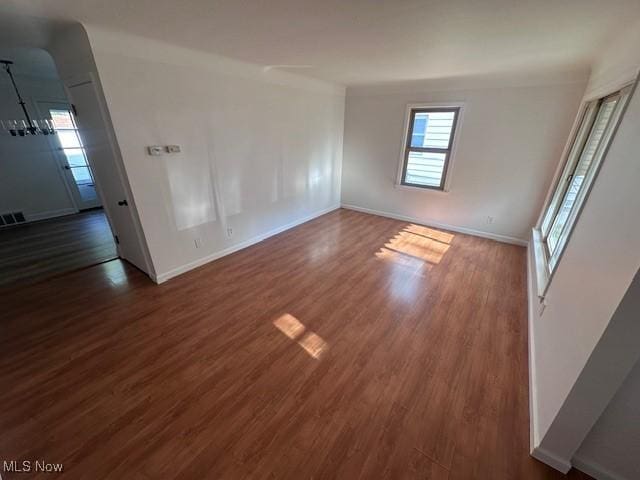 445 E 275th St, Euclid, OH 44132 - photo 2