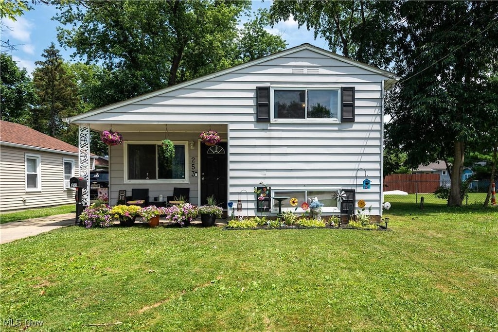 253 Plymouth Rd, Eastlake, OH 44095 - photo 1