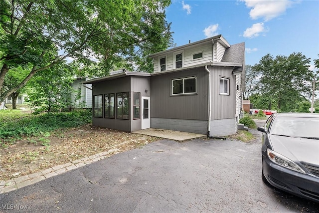 1595 Hillcrest St, Akron, OH 44314 - photo 32