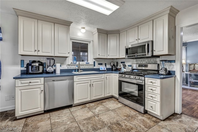 16252 Oakhill Rd, Cleveland Heights, OH 44122 - photo 11