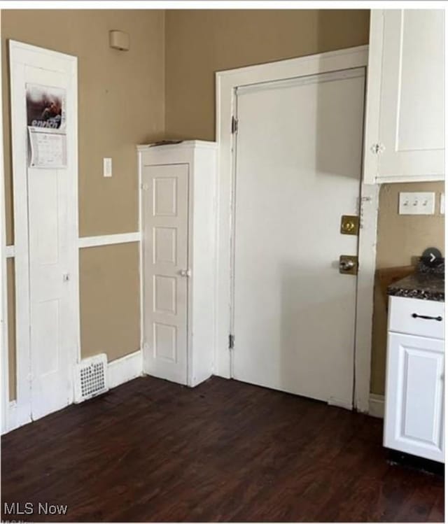 3467 E 145th St, Cleveland, OH 44120 - photo 4