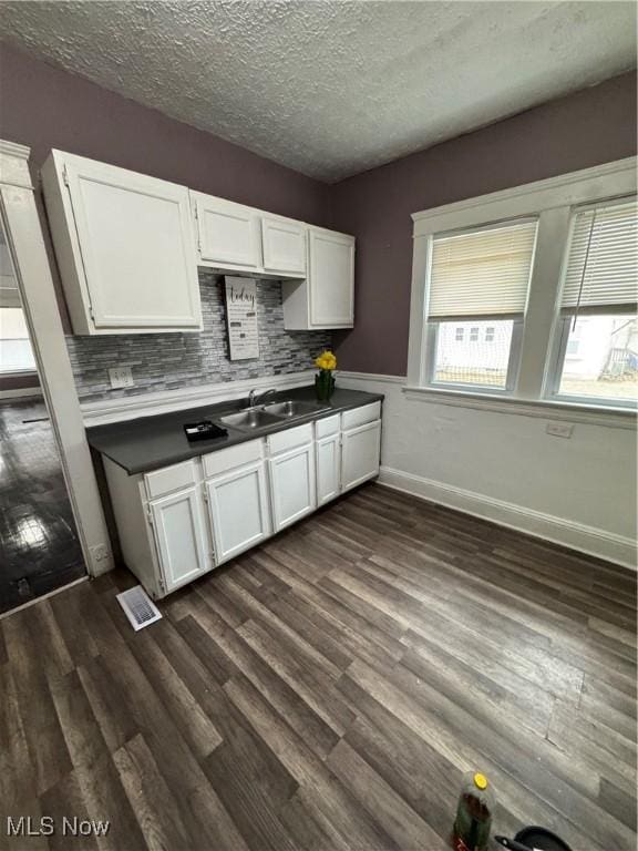 769 E 90th St, Cleveland, OH 44108 - photo 8