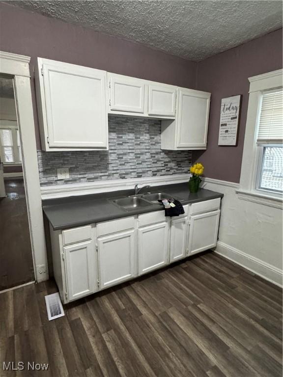 769 E 90th St, Cleveland, OH 44108 - photo 3
