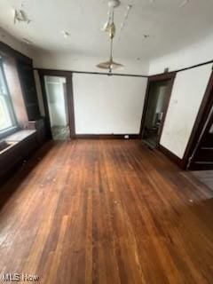 10527 Earle Ave, Cleveland, OH 44108 - photo 17