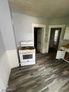 10527 Earle Ave, Cleveland, OH 44108 - photo 19