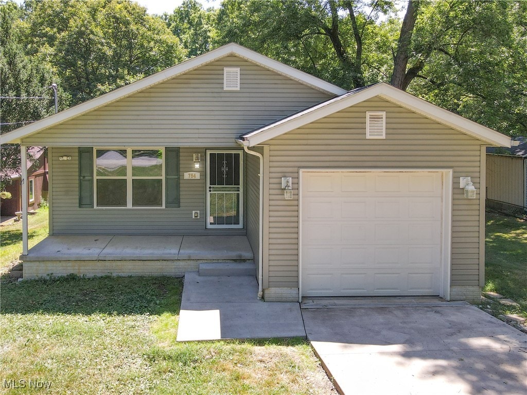 754 Peck Rd, Tallmadge, OH 44278 - photo 1