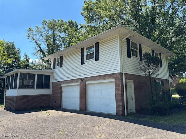 4300 Skycrest Dr NW, Canton, OH 44718 - photo 2