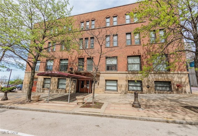 1133 W 9th St Unit 505, Cleveland, OH 44113 - photo 1
