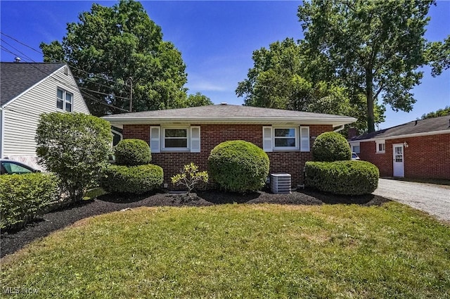 1861 Highview Ave, Akron, OH 44301 - photo 2