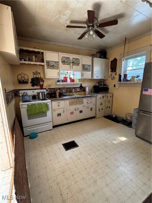 559 Wilson St, Coshocton, OH 43812 - photo 3