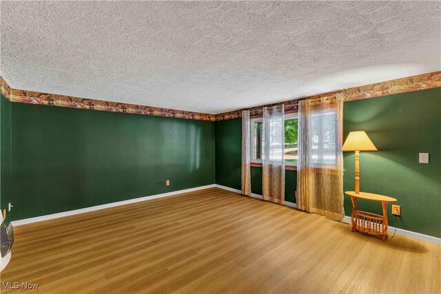 211 E Canal St, Navarre, OH 44662 - photo 4