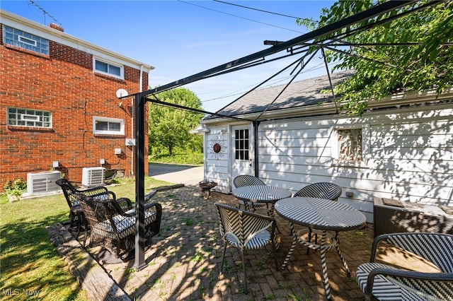 21370 Milan Dr, Euclid, OH 44119 - photo 4